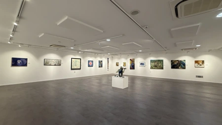 Studio Gallery 9