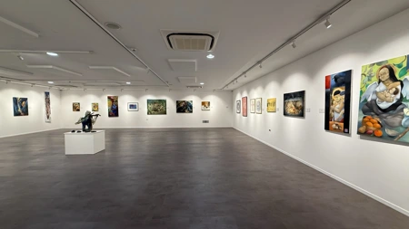 Studio Gallery 15